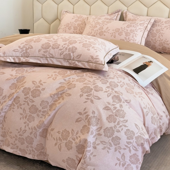 91家纺网 家纺一手货源 找家纺 雲归梦 2025新款纯棉加厚磨毛多规格磨毛四件套 玫瑰之心粉