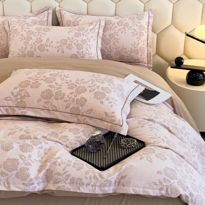 91家纺网 家纺一手货源 找家纺 雲归梦 2025新款纯棉加厚磨毛多规格磨毛四件套 玫瑰之心粉