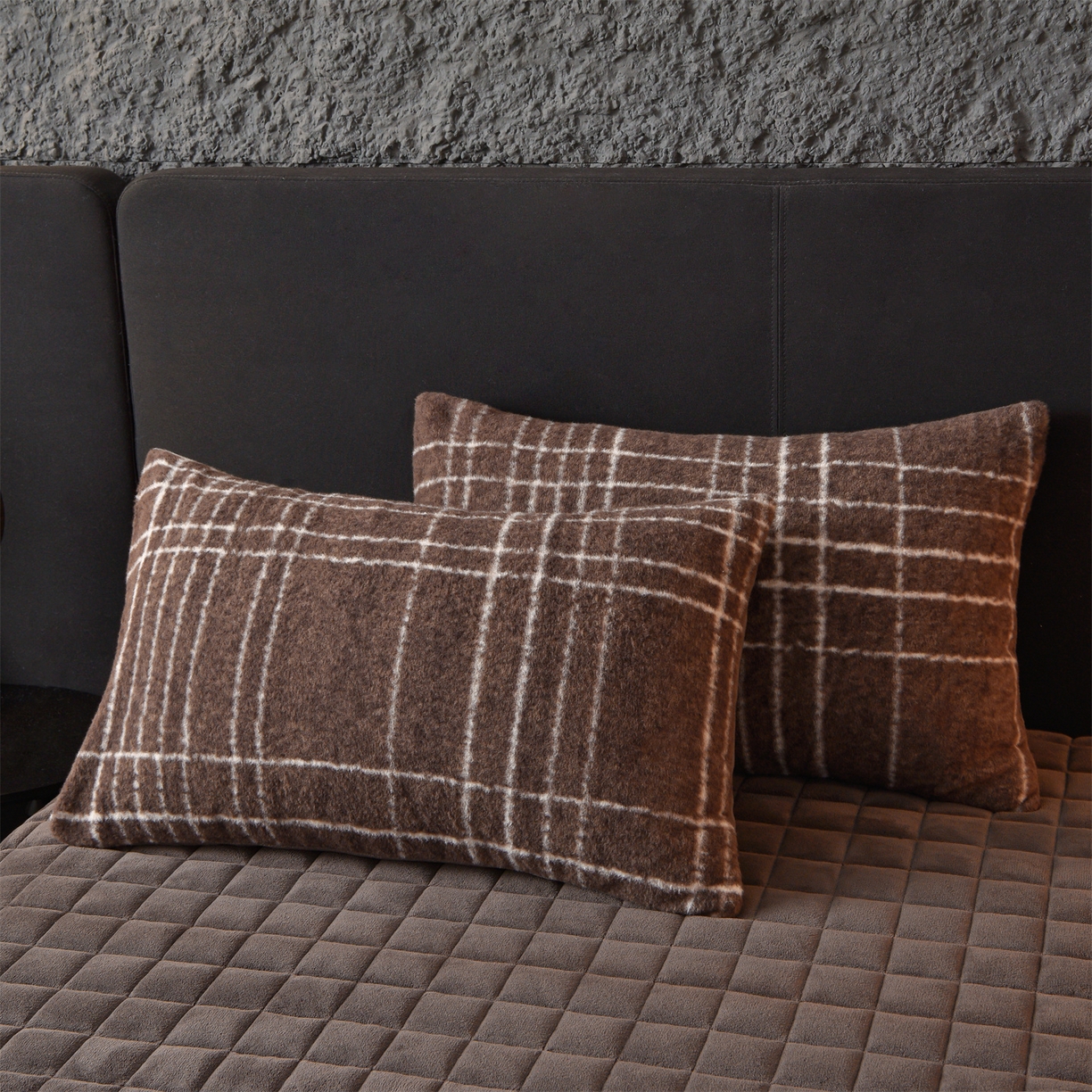 91家纺网 家纺一手货源 找家纺 金鹰 2025新款仿羊绒夹棉印花床笠四件套加厚牛奶绒四件套 米兰-咖