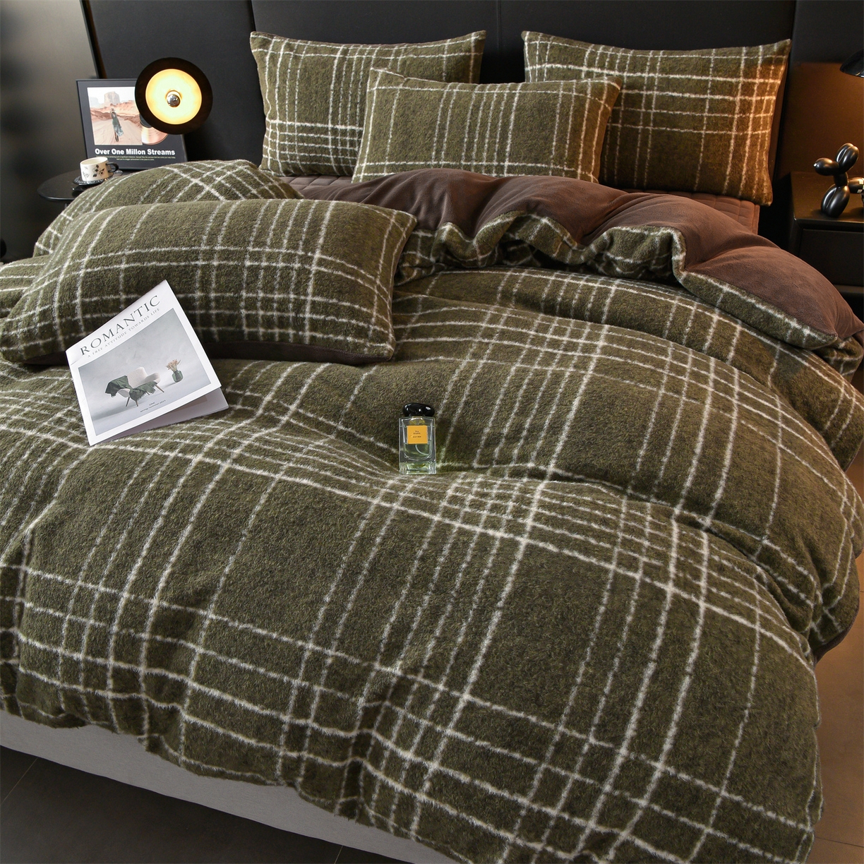 91家纺网 家纺一手货源 找家纺 金鹰 2025新款仿羊绒夹棉印花床笠四件套加厚牛奶绒四件套 米兰-绿