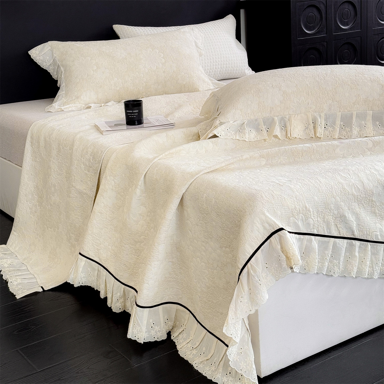 91家纺网 家纺一手货源 找家纺 金鹰 2025新款A类全棉花边棉麻空气层床盖 花边床盖-花海