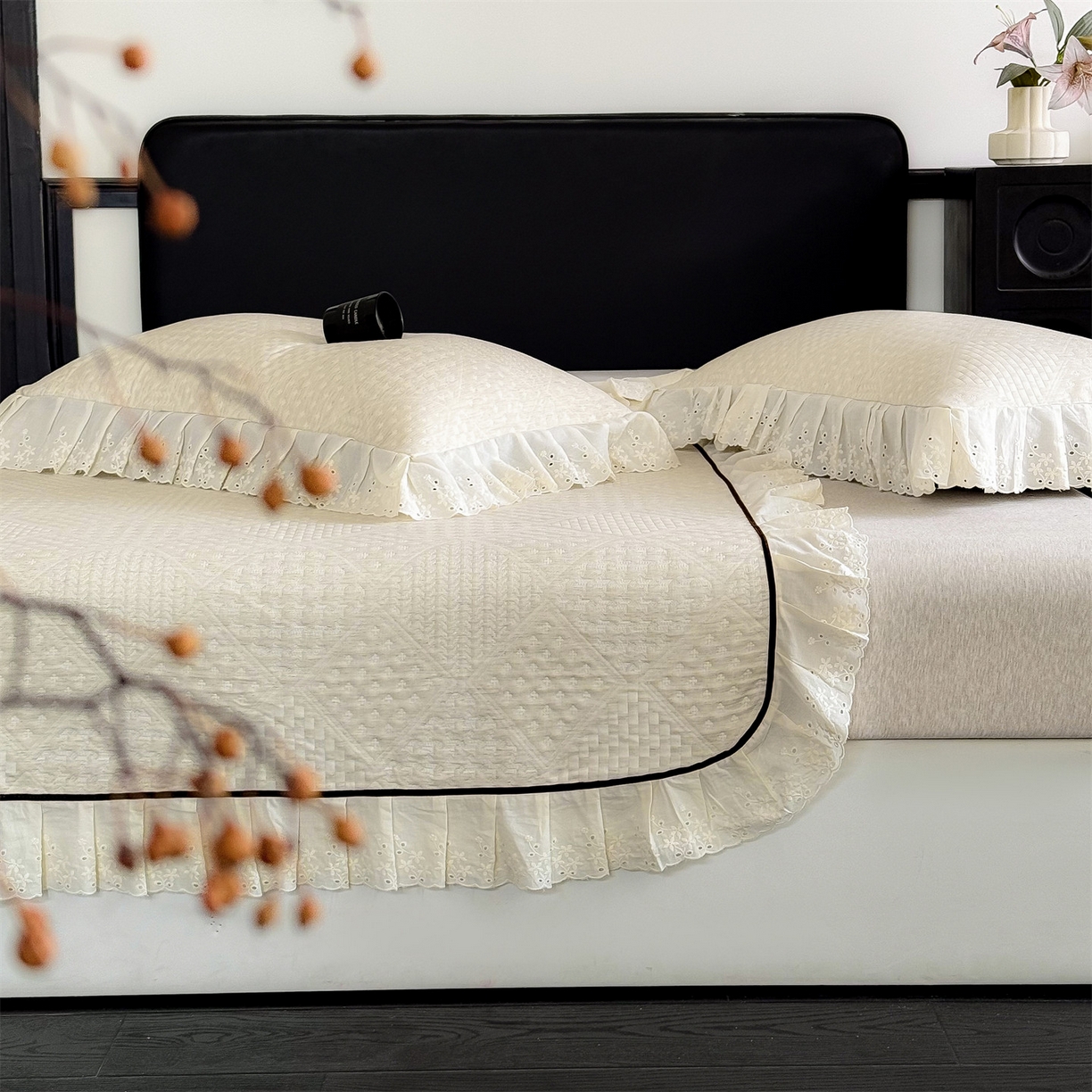 91家纺网 家纺一手货源 找家纺 金鹰 2025新款A类全棉花边棉麻空气层床盖 花边床盖-格调