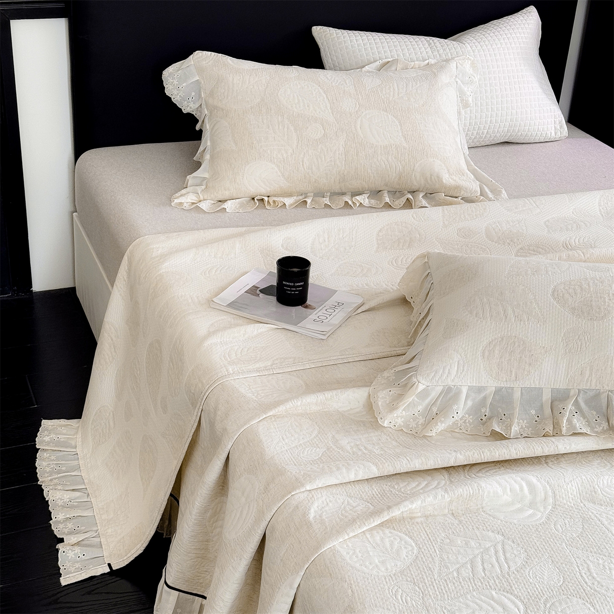 91家纺网 家纺一手货源 找家纺 金鹰 2025新款A类全棉花边棉麻空气层床盖 花边床盖-叶语