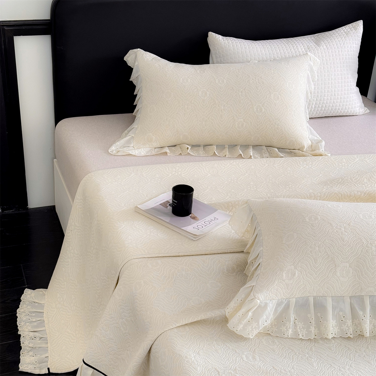 91家纺网 家纺一手货源 找家纺 金鹰 2025新款A类全棉花边棉麻空气层床盖 花边床盖-兰素