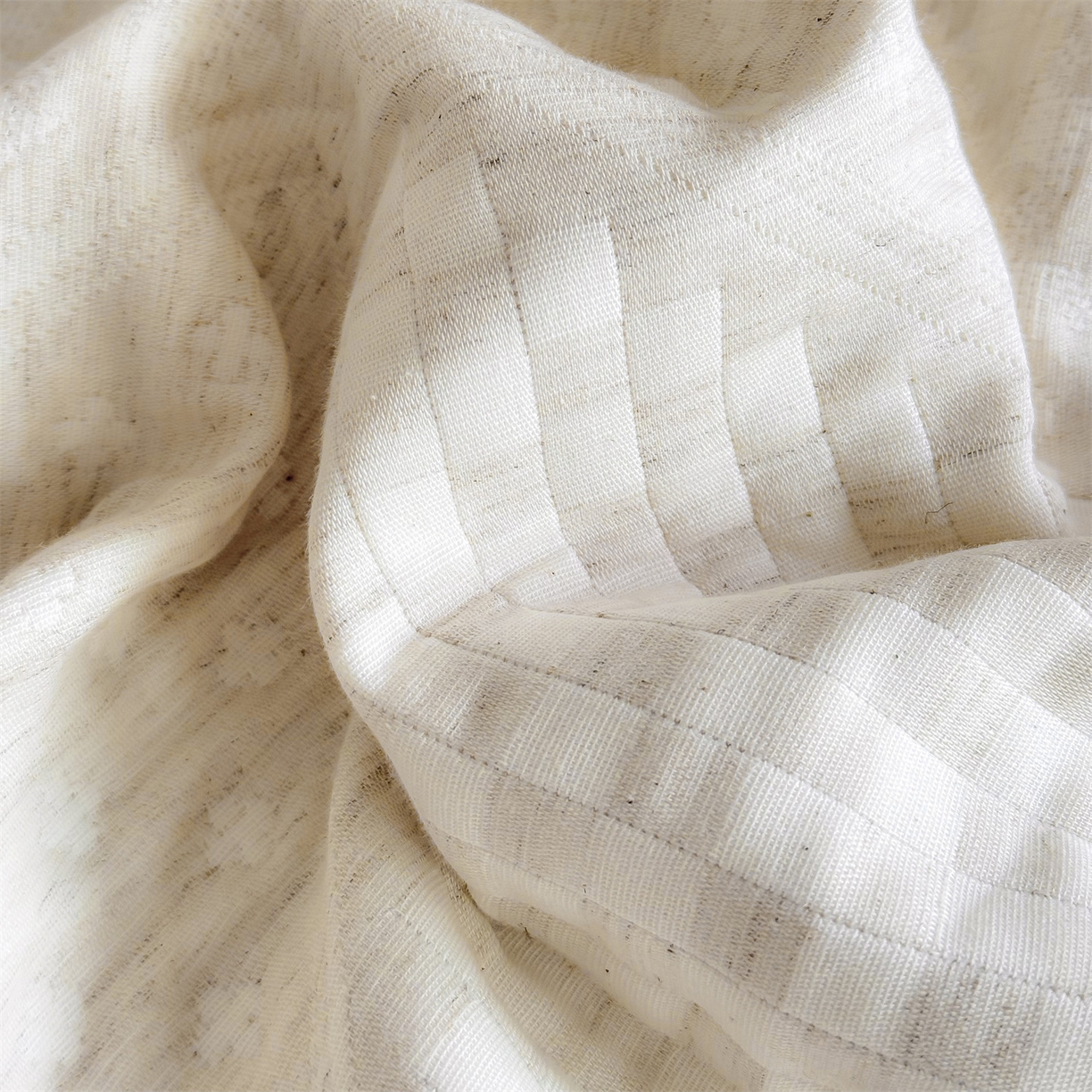 91家纺网 家纺一手货源 找家纺 金鹰 2025新款A类全棉花边棉麻空气层床盖 花边床盖-格调