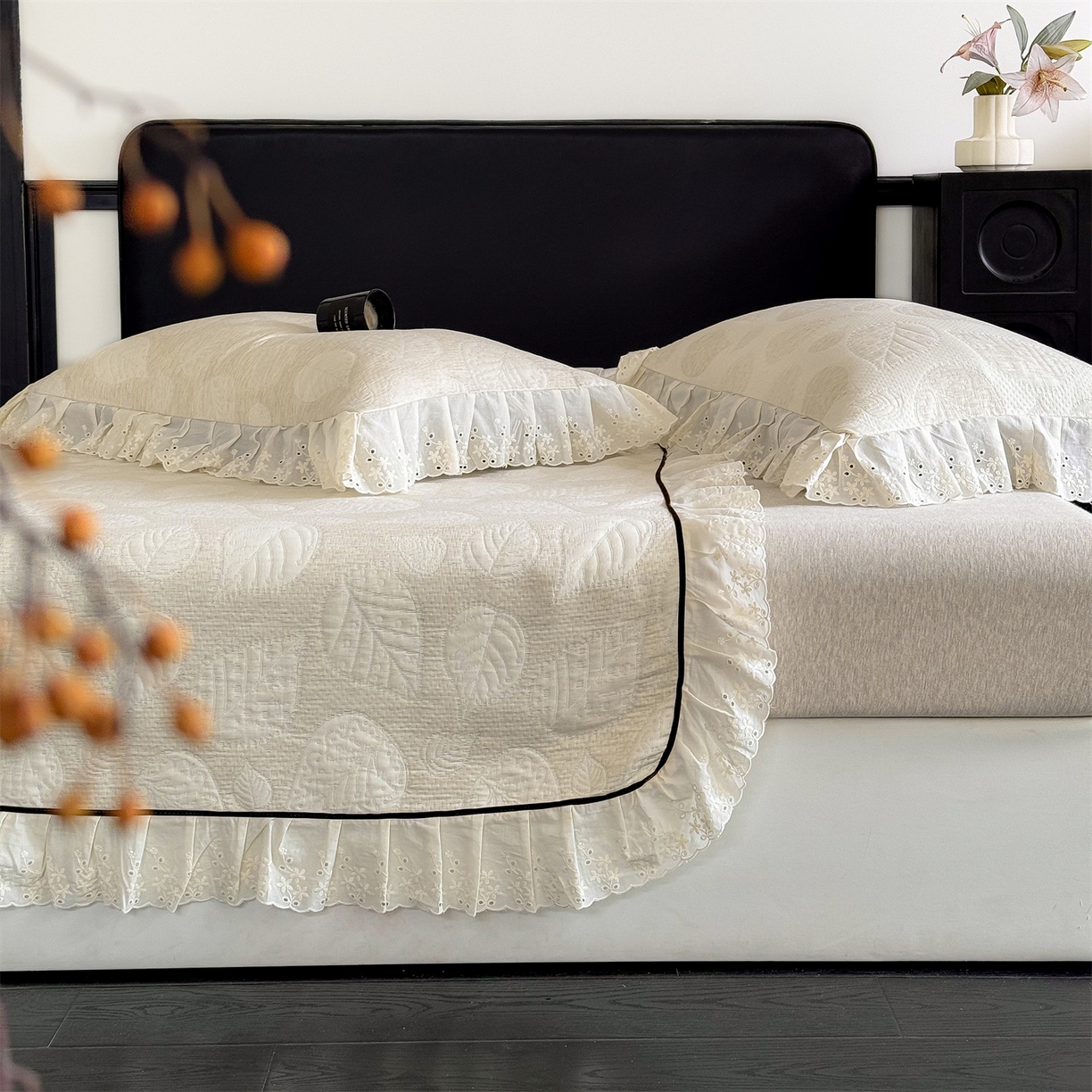 91家纺网 家纺一手货源 找家纺 金鹰 2025新款A类全棉花边棉麻空气层床盖 花边床盖-叶语