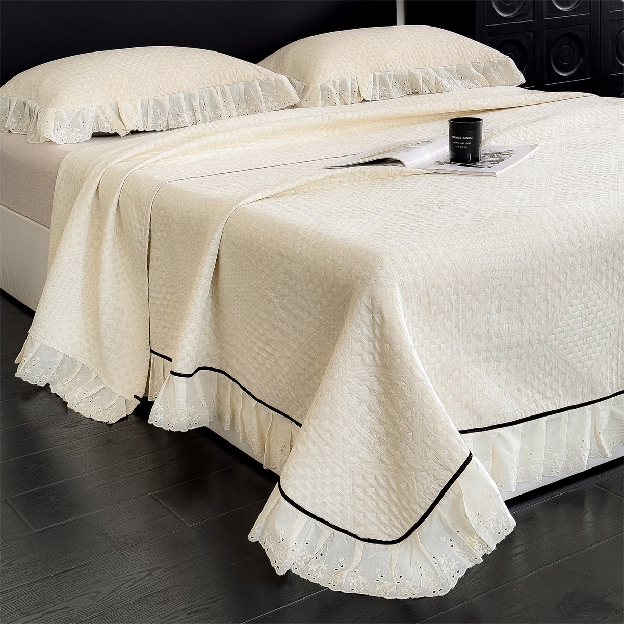 91家纺网 家纺一手货源 找家纺 金鹰 2025新款A类全棉花边棉麻空气层床盖 花边床盖-格调