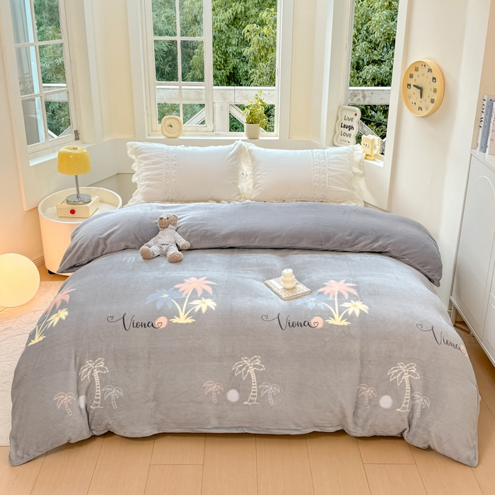 91家纺网 家纺一手货源 找家纺 优姿家纺 2025新款高克重牛奶绒印花单被套 半夏时光