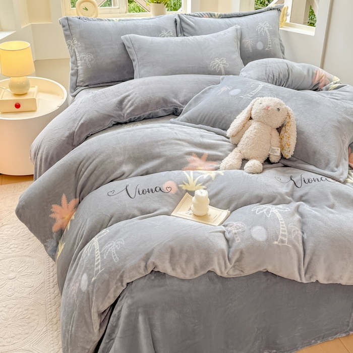 91家纺网 家纺一手货源 找家纺 优姿家纺 2025新款高克重牛奶绒印花单被套 半夏时光