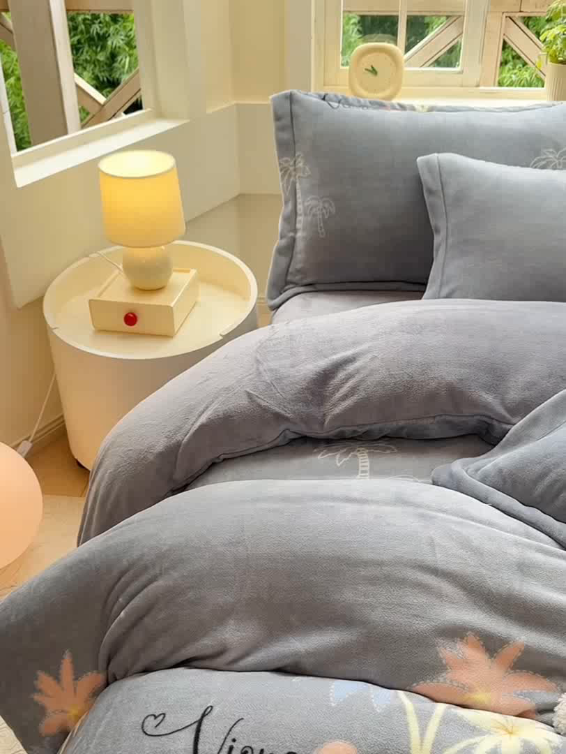 91家纺网 家纺一手货源 找家纺 优姿家纺 2025新款高克重牛奶绒印花单被套 半夏时光