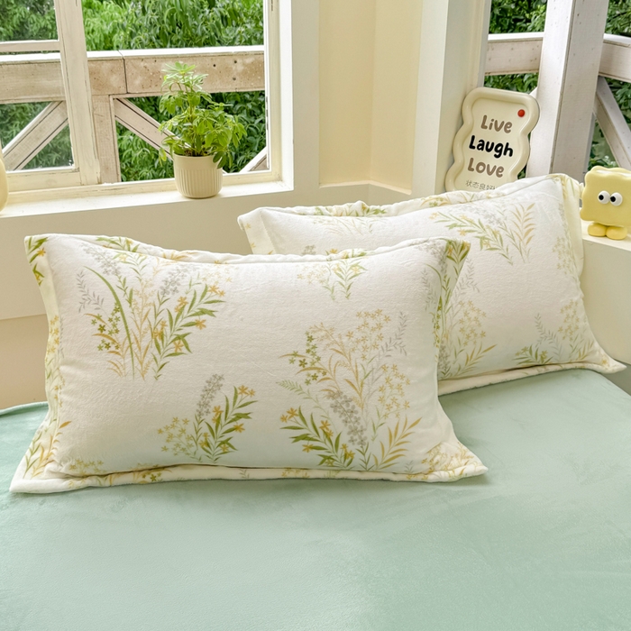 91家纺网 家纺一手货源 找家纺 优姿家纺 2025新款高克重牛奶绒印花单被套 风铃絮语