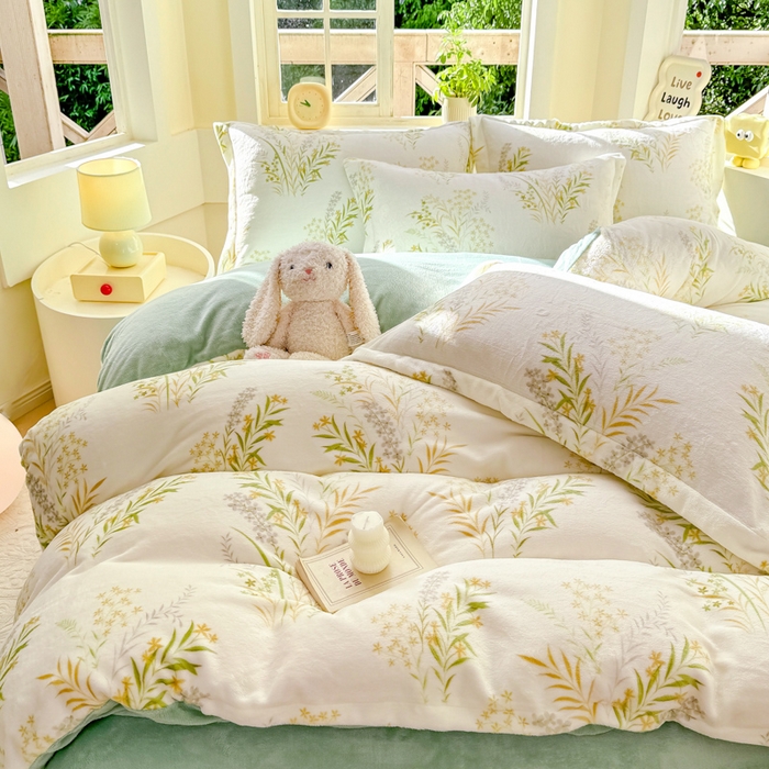 91家纺网 家纺一手货源 找家纺 优姿家纺 2025新款高克重牛奶绒印花单被套 风铃絮语