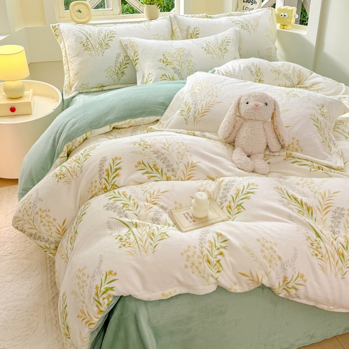 91家纺网 家纺一手货源 找家纺 优姿家纺 2025新款高克重牛奶绒印花单被套 风铃絮语