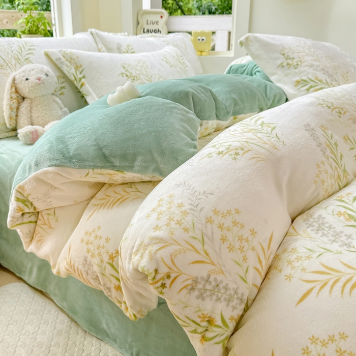 91家纺网 家纺一手货源 找家纺 优姿家纺 2025新款高克重牛奶绒印花单被套 风铃絮语