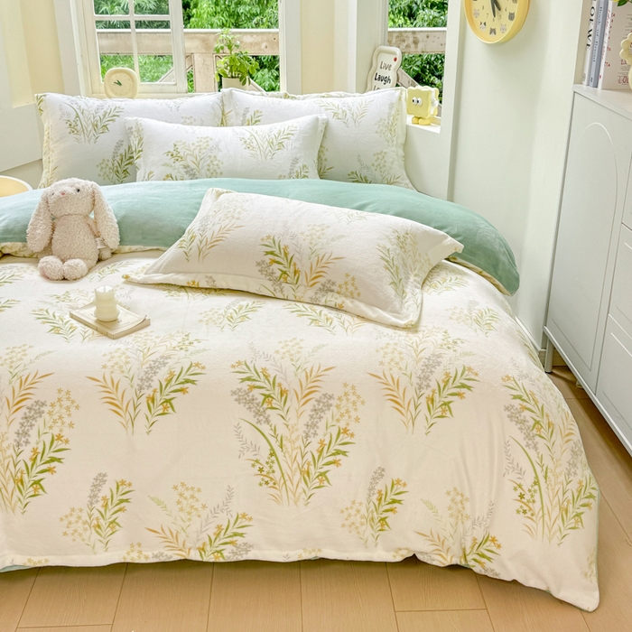 91家纺网 家纺一手货源 找家纺 优姿家纺 2025新款高克重牛奶绒印花单被套 风铃絮语