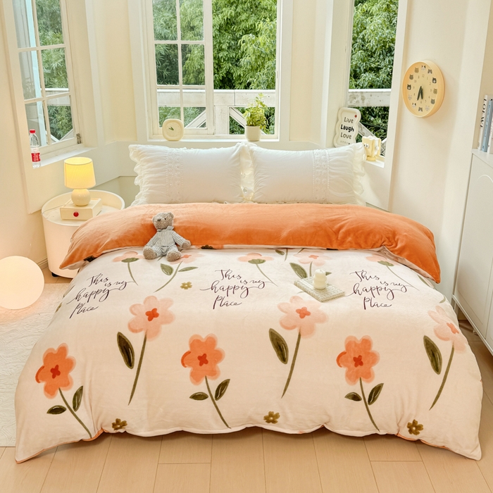 91家纺网 家纺一手货源 找家纺 优姿家纺 2025新款高克重牛奶绒印花单被套 花曳寄情