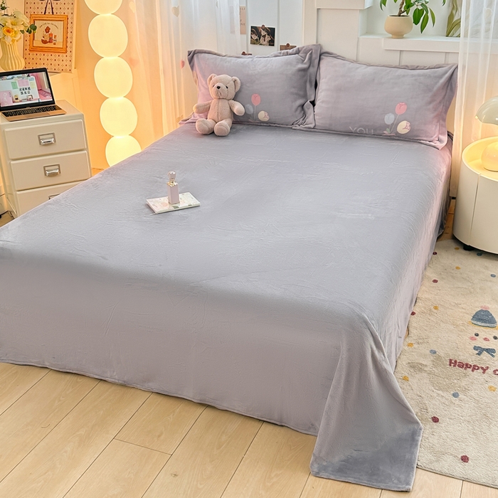 91家纺网 家纺一手货源 找家纺 优姿家纺 2025新款高克重牛奶绒印花单被套 浪漫花语