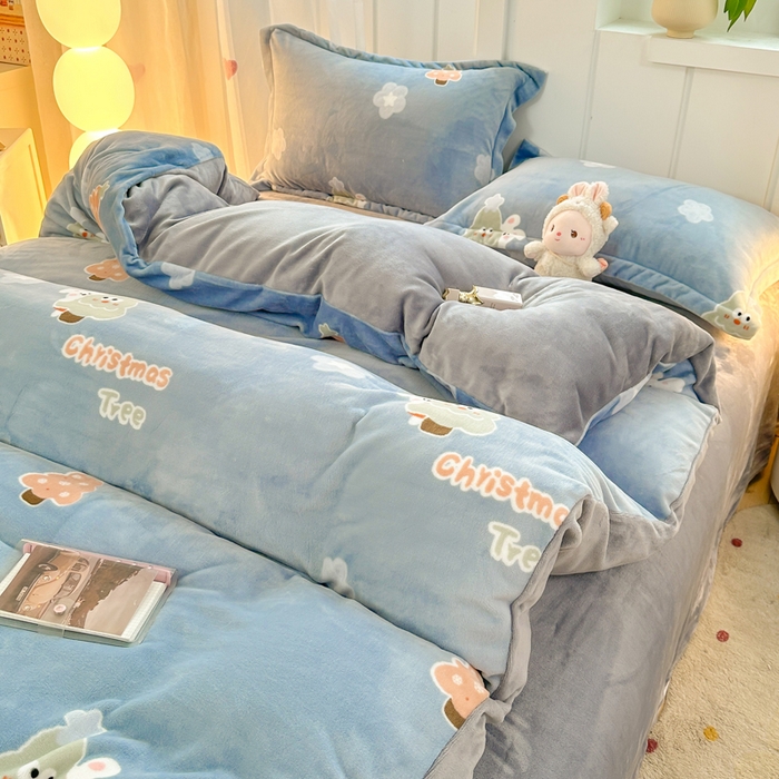 91家纺网 家纺一手货源 找家纺 优姿家纺 2025新款高克重牛奶绒印花单被套 松鼠小兔