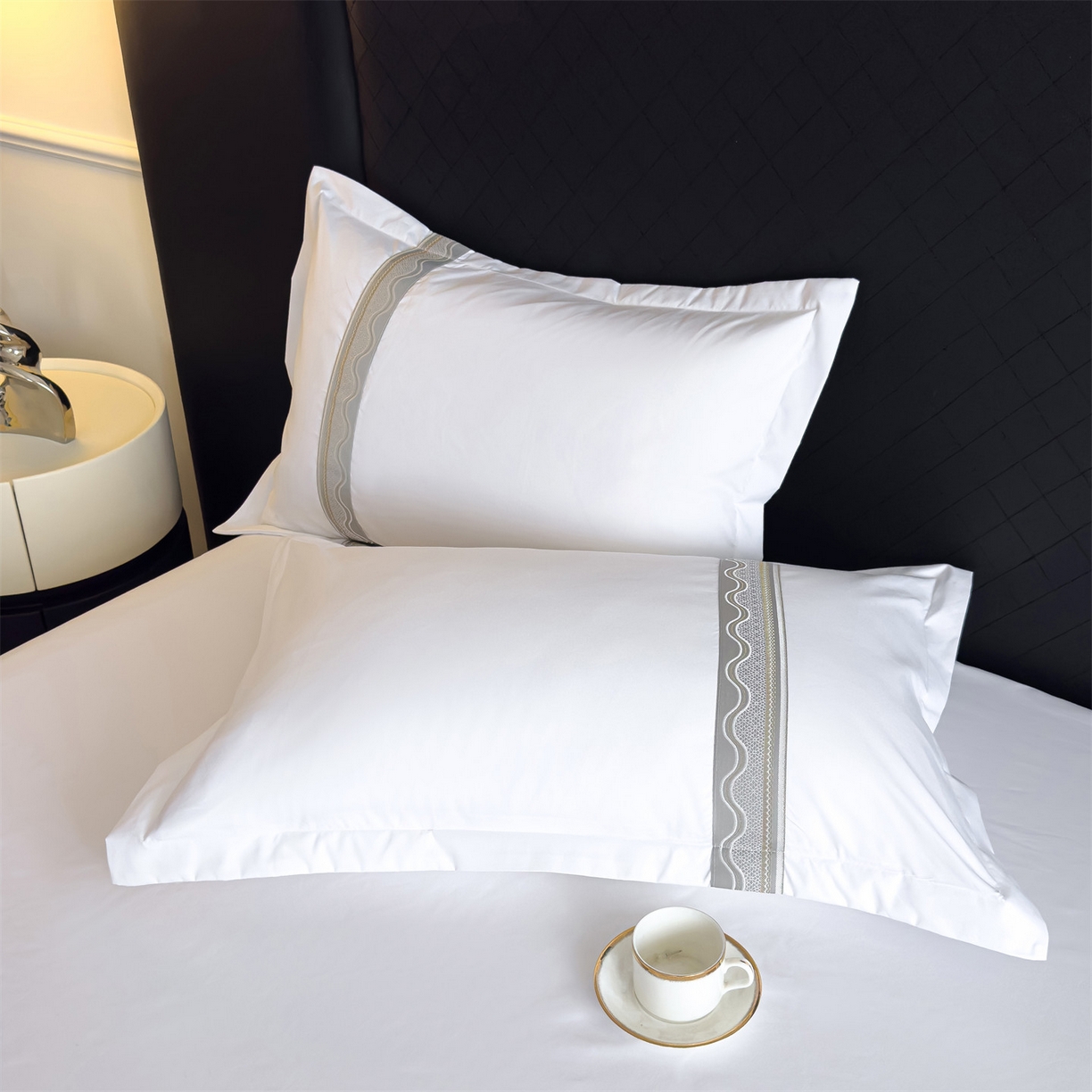 91家纺网 家纺一手货源 找家纺 梦庭帛美 2025新款酒店布草宾馆刺绣磨毛四件套 影纱