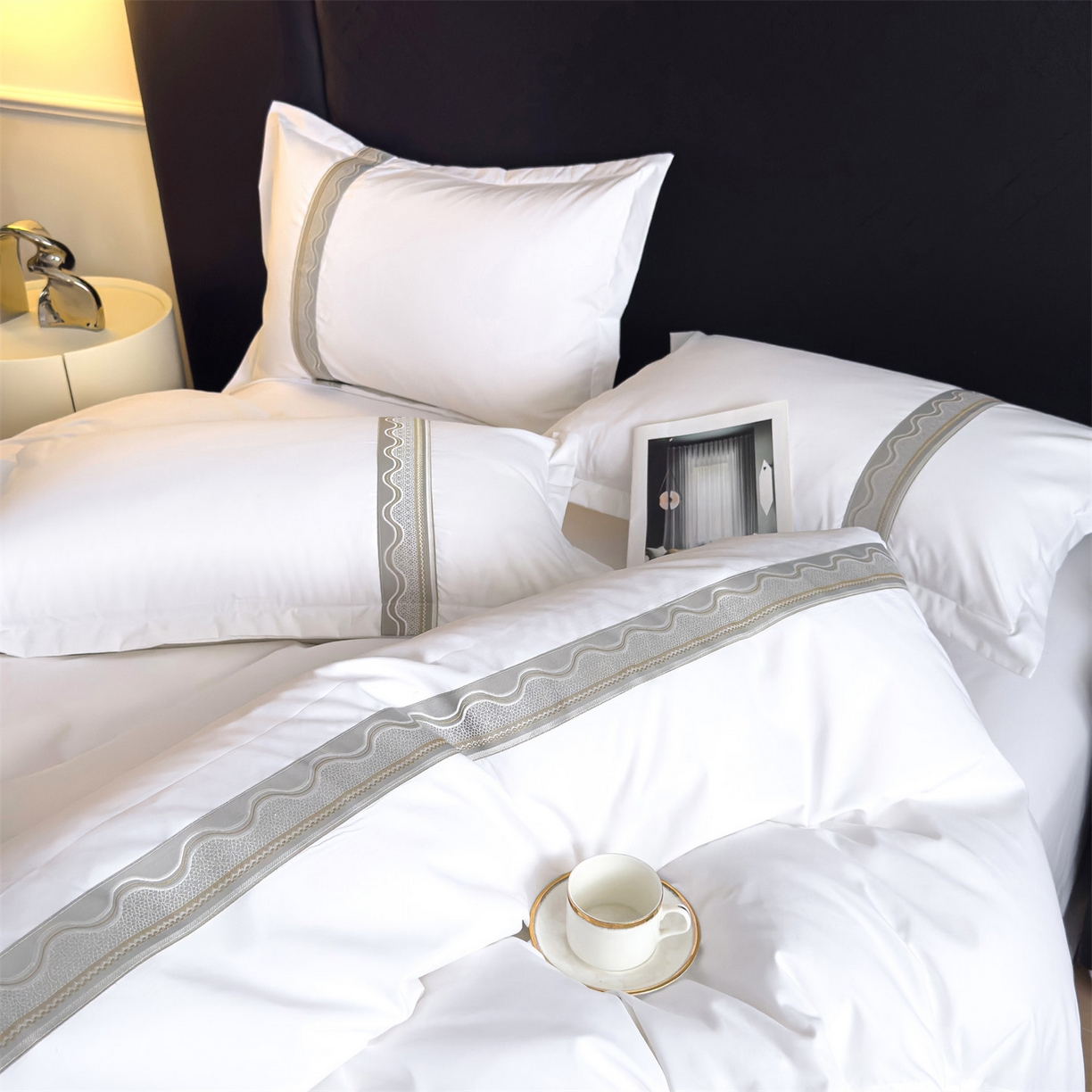 91家纺网 家纺一手货源 找家纺 梦庭帛美 2025新款酒店布草宾馆刺绣磨毛四件套 影纱