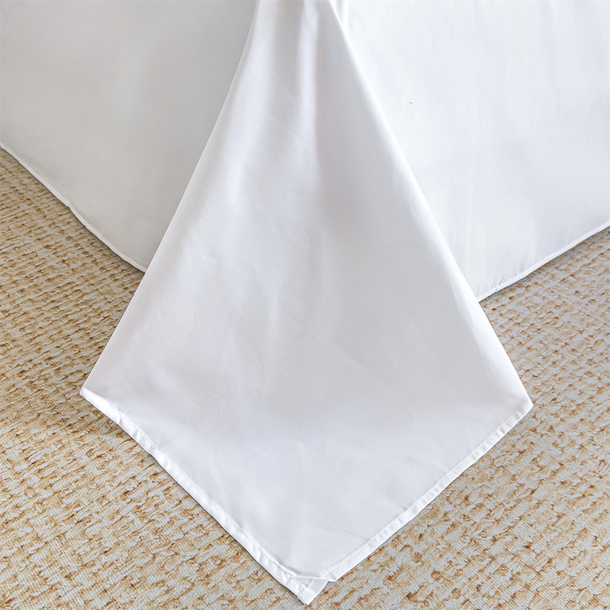 91家纺网 家纺一手货源 找家纺 梦庭帛美 2025新款酒店布草宾馆刺绣磨毛四件套 影纱