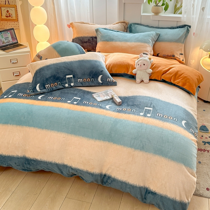 91家纺网 家纺一手货源 找家纺 优姿家纺 2025新款高克重牛奶绒印花单被套 月光曲