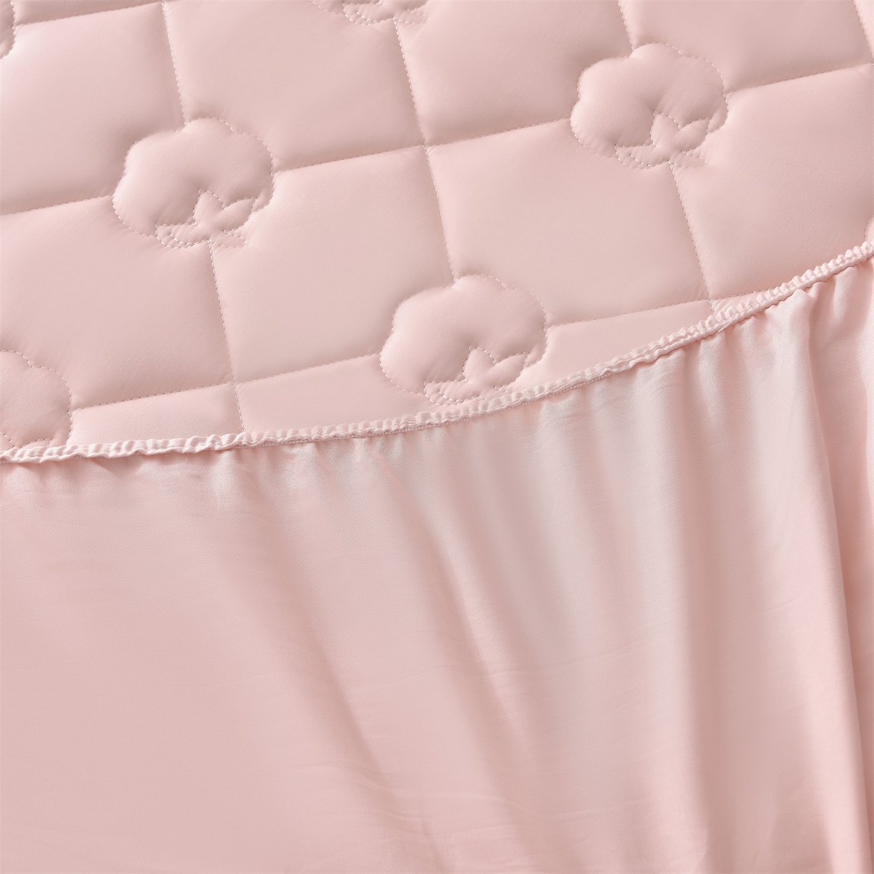 91家纺网 家纺一手货源 找家纺 金鹰 2025新款全棉50S夹棉抗菌防螨床笠加厚床笠席梦思保护套 浅粉