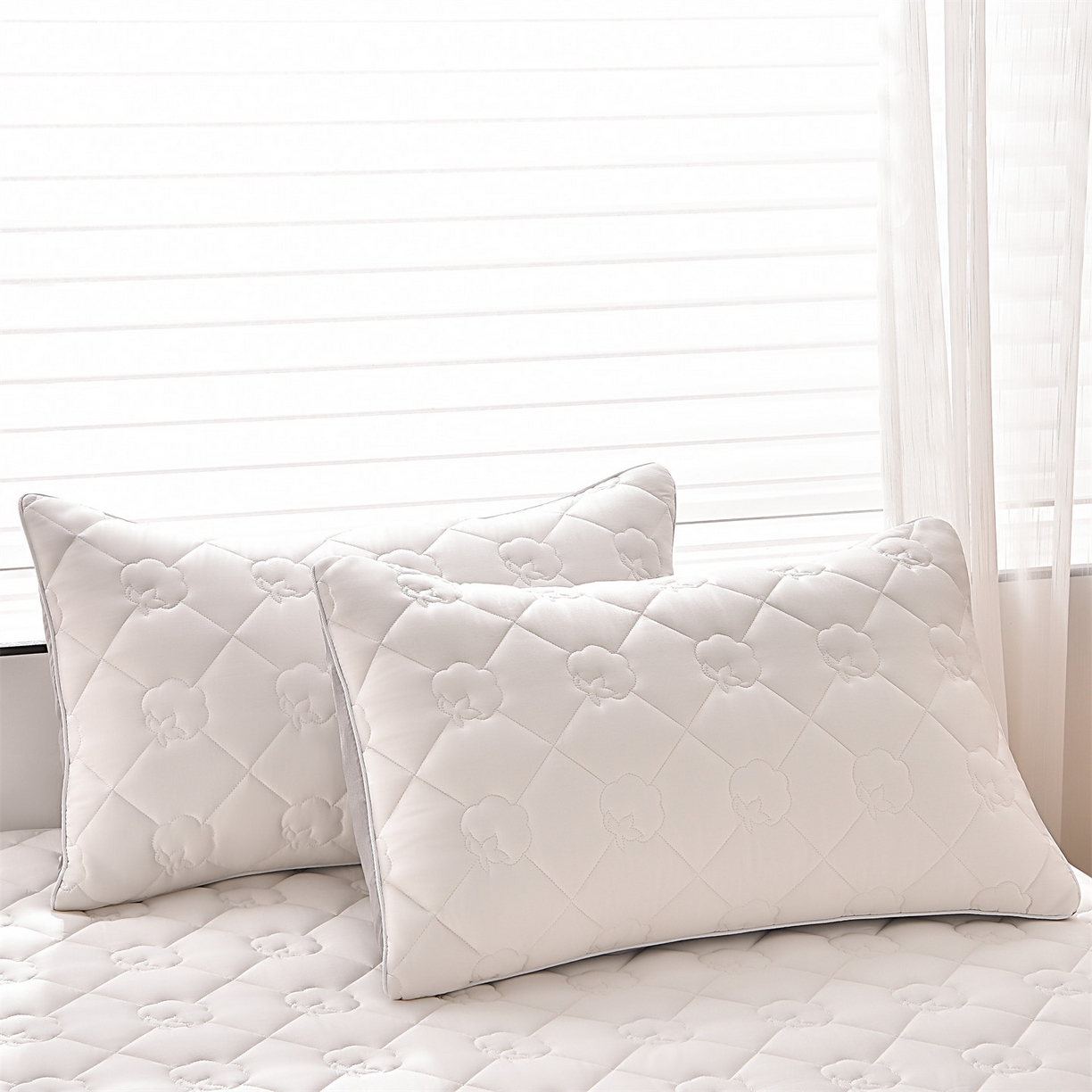 91家纺网 家纺一手货源 找家纺 金鹰 2025新款全棉50S夹棉抗菌防螨床笠加厚床笠席梦思保护套 珍珠白