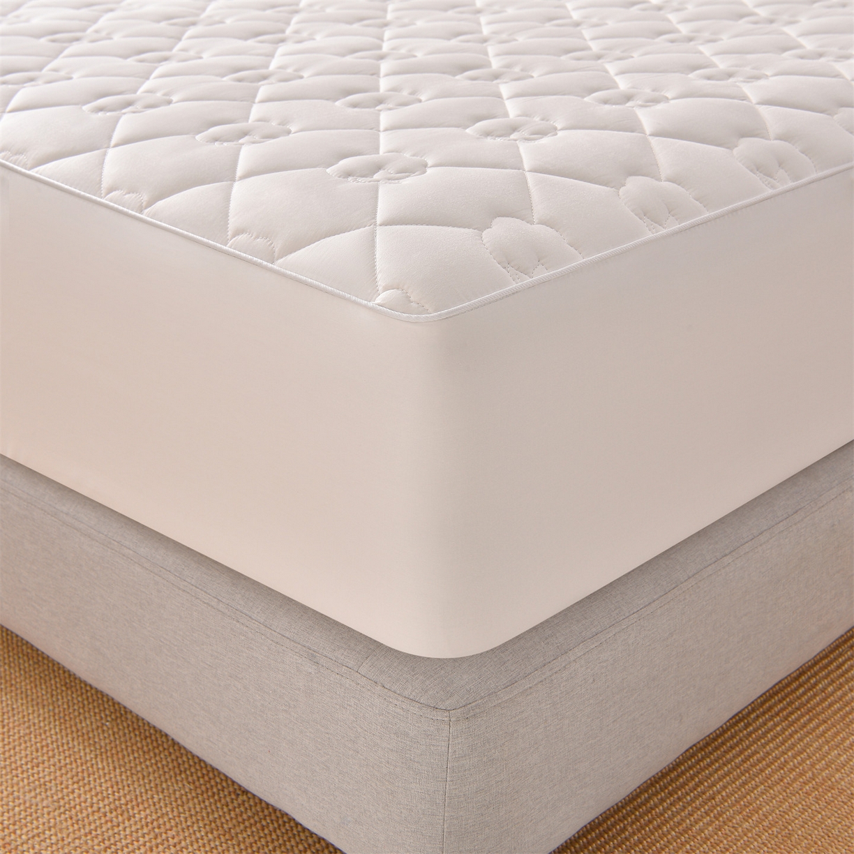 91家纺网 家纺一手货源 找家纺 金鹰 2025新款全棉50S夹棉抗菌防螨床笠加厚床笠席梦思保护套 珍珠白