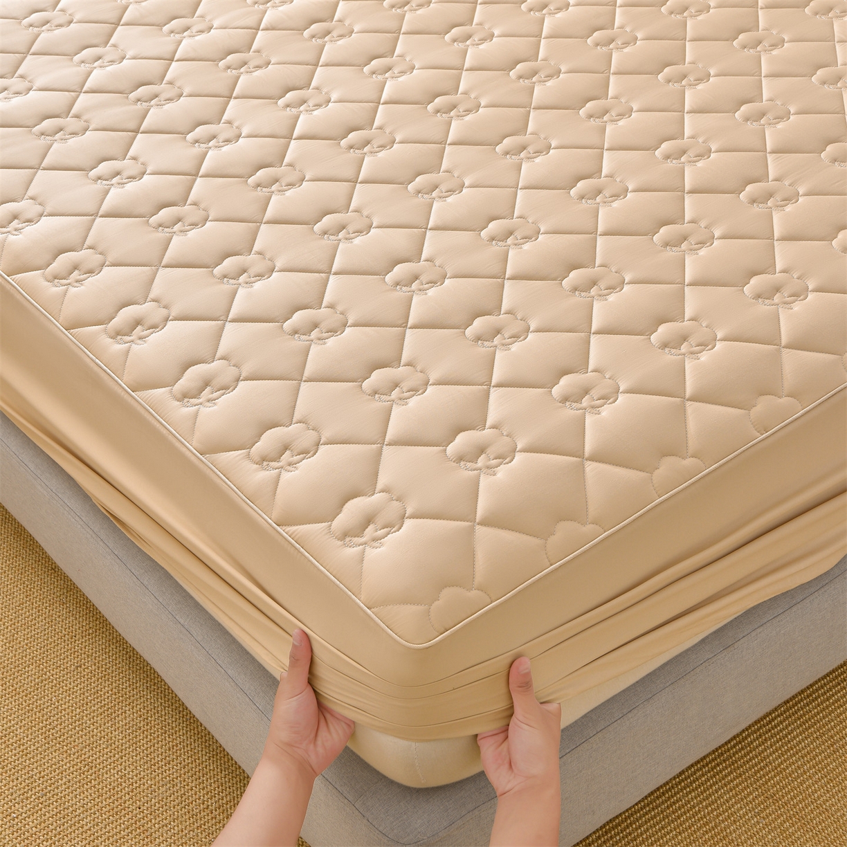 91家纺网 家纺一手货源 找家纺 金鹰 2025新款全棉50S夹棉抗菌防螨床笠加厚床笠席梦思保护套 卡其