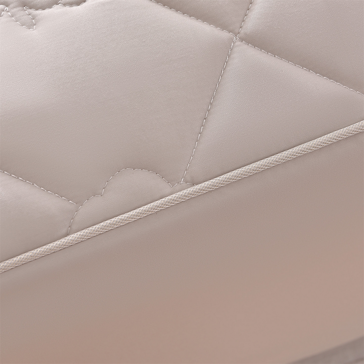 91家纺网 家纺一手货源 找家纺 金鹰 2025新款全棉50S夹棉抗菌防螨床笠加厚床笠席梦思保护套 灰色