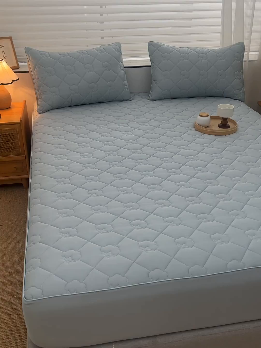 91家纺网 家纺一手货源 找家纺 金鹰 2025新款全棉50S夹棉抗菌防螨床笠加厚床笠席梦思保护套 浅兰