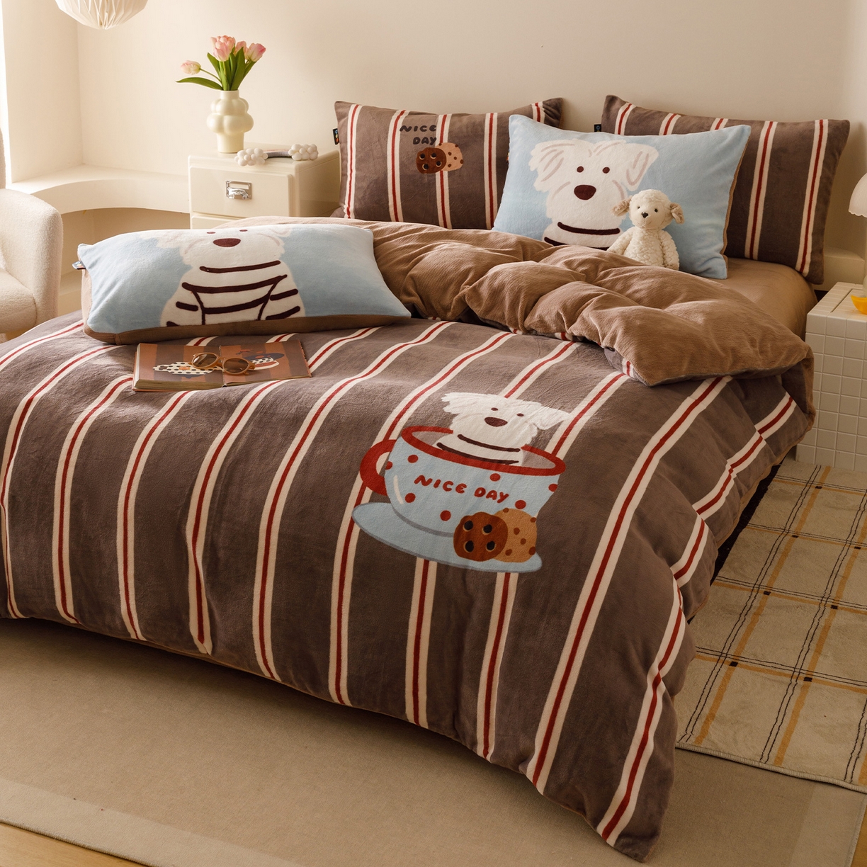 91家纺网 家纺一手货源 找家纺 （总）RYB红黄兰 2025新款设计师原创牛奶绒大版数码印花四件套