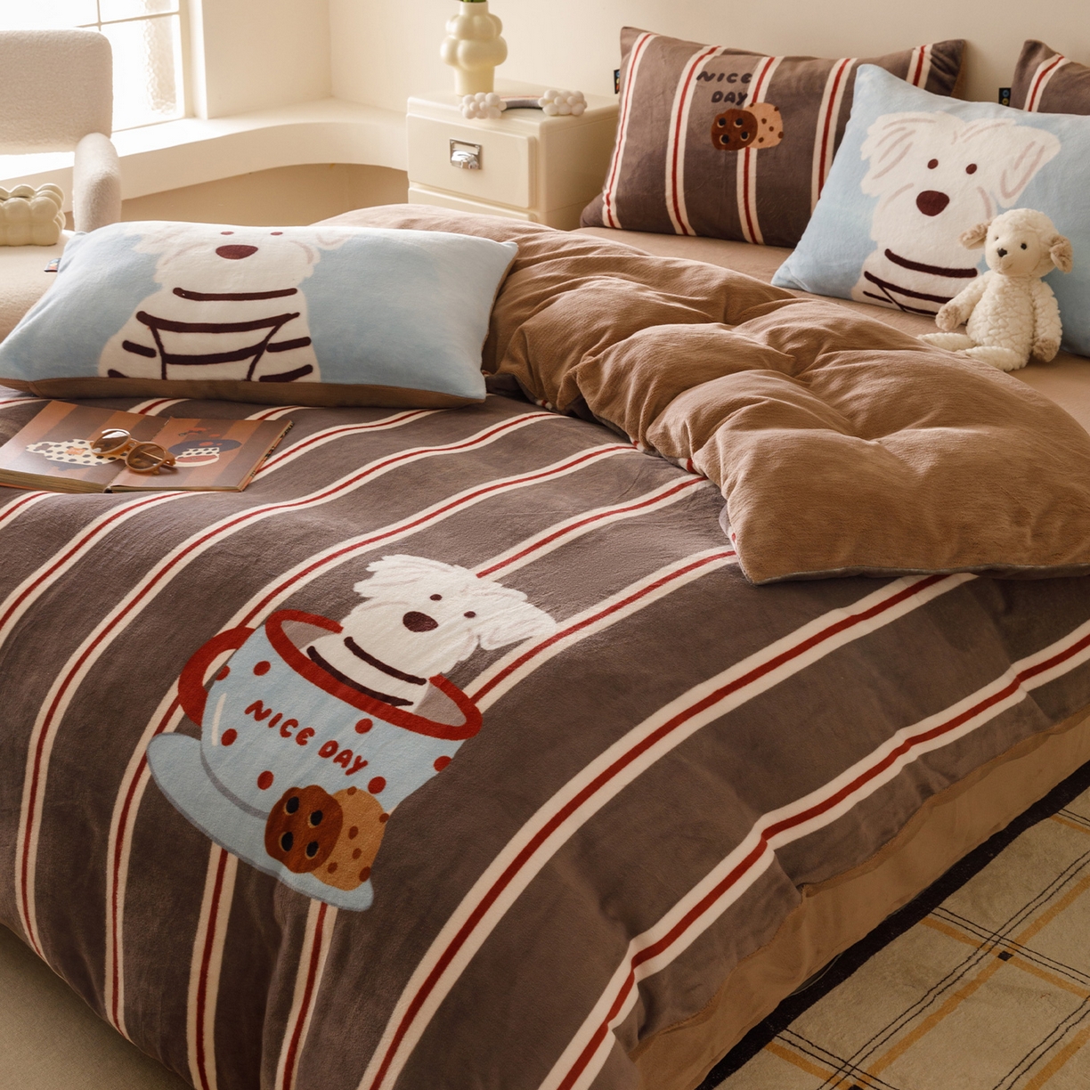 91家纺网 家纺一手货源 找家纺 （总）RYB红黄兰 2025新款设计师原创牛奶绒大版数码印花四件套