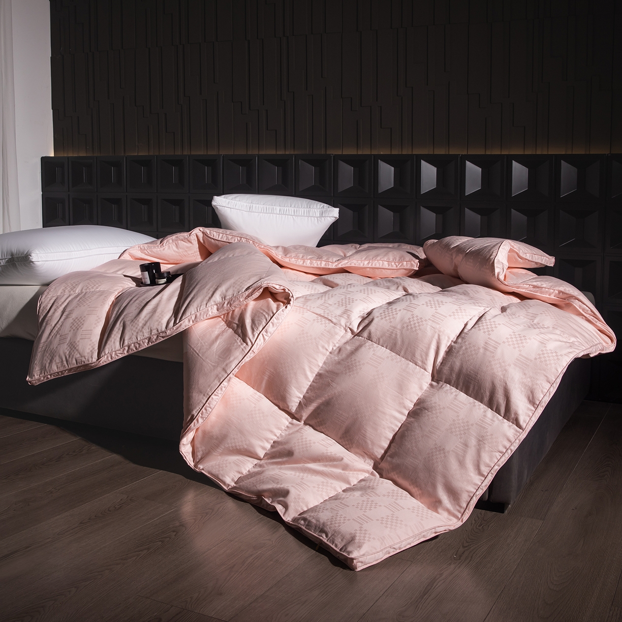 91家纺网 家纺一手货源 找家纺 华盛羽绒被壳 2025新款双层全棉提花羽绒被壳华夫格 华夫格粉玉