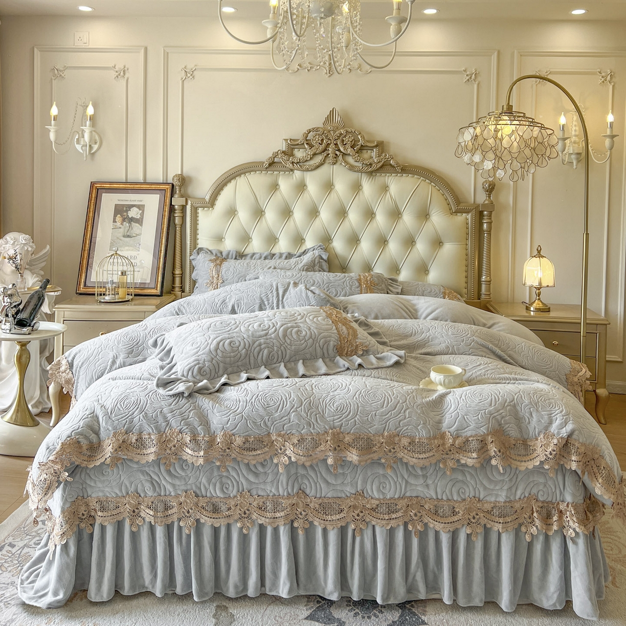 91家纺网 家纺一手货源 找家纺 恋尚 2025新款雕花牛奶绒罗曼蒂克系列四件套（控价290） 罗曼蒂克-椰蓉灰