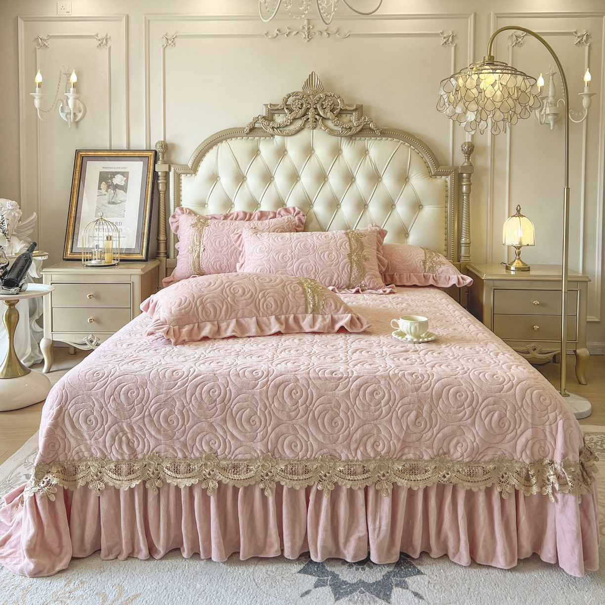 91家纺网 家纺一手货源 找家纺 恋尚 2025新款雕花牛奶绒罗曼蒂克系列四件套（控价290） 罗曼蒂克-蜜桃粉