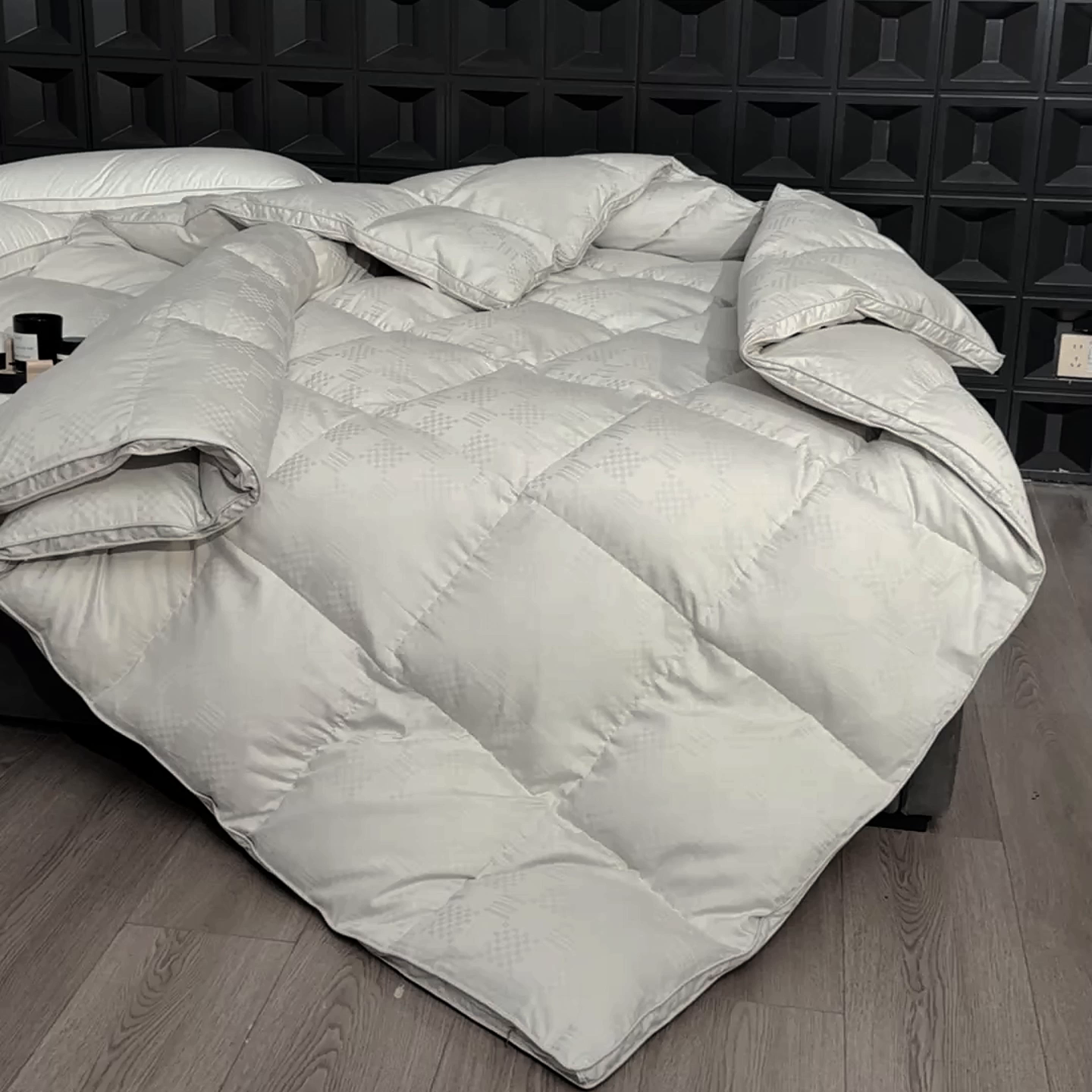 91家纺网 家纺一手货源 找家纺 华盛羽绒被壳 2025新款双层全棉提花羽绒被壳华夫格 华夫格灰