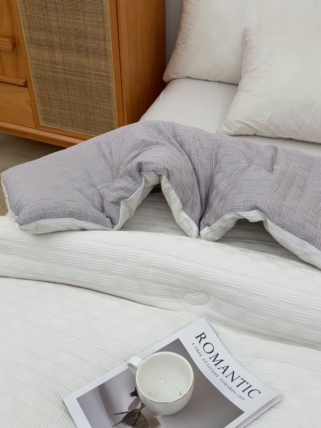 91家纺网 家纺一手货源 找家纺 小叮当家纺仓储工厂店 2025新款A类华夫格针织提花大豆冬被被子被芯 瑞丽-拼色-灰白色