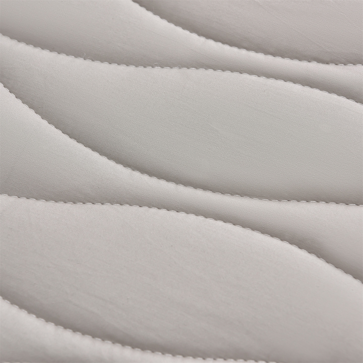 91家纺网 家纺一手货源 找家纺 金鹰 2025新款全棉50S抗菌防螨夹棉防水床笠席梦思保护套床垫套 波浪纹-浅灰