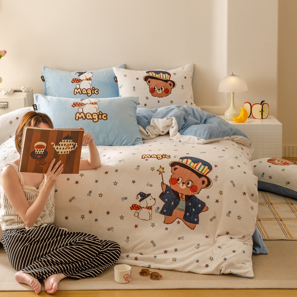 91家纺网 家纺一手货源 找家纺 （总）RYB红黄兰 2025新款设计师原创牛奶绒大版数码印花四件套