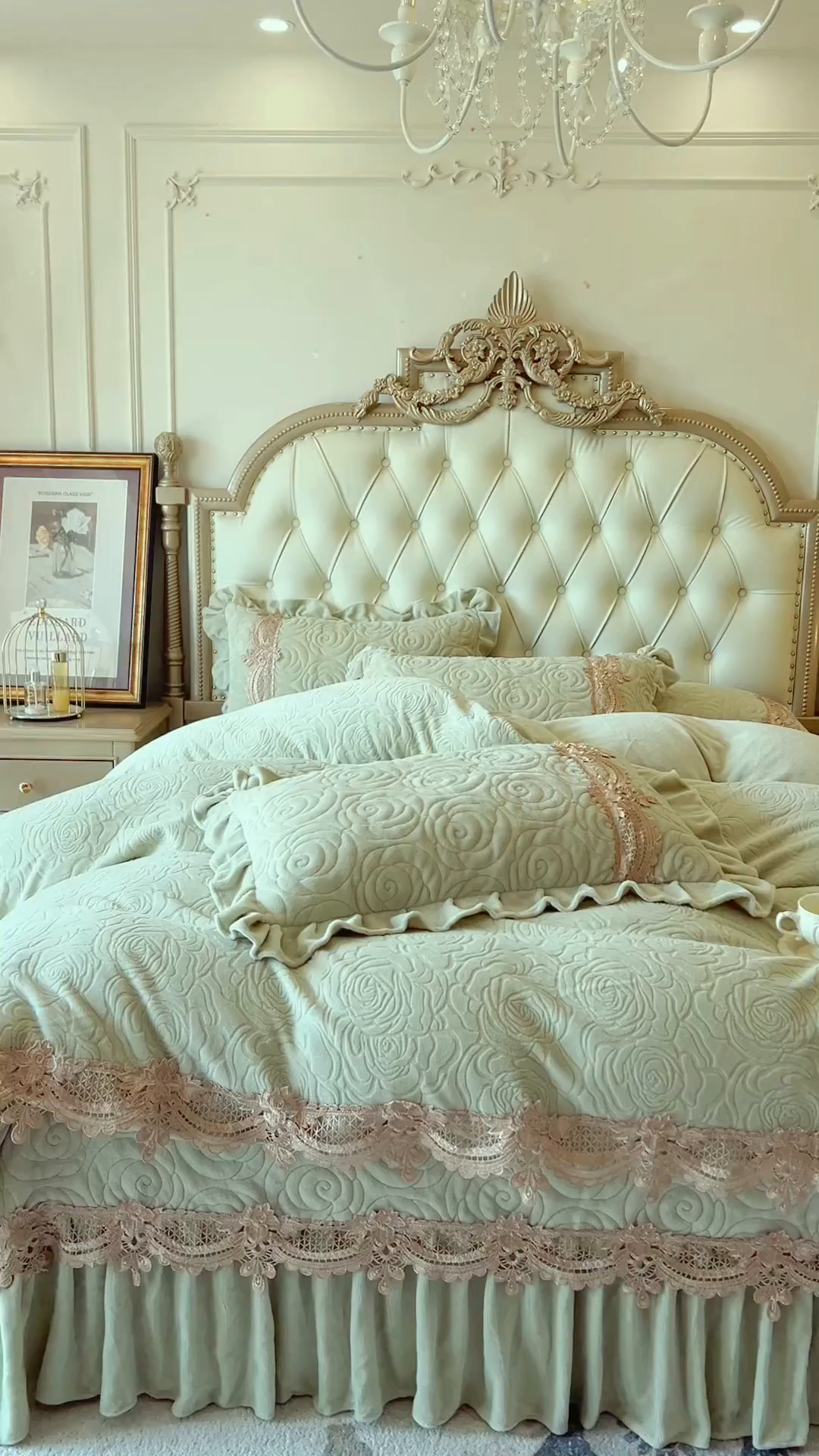 91家纺网 家纺一手货源 找家纺 恋尚 2025新款雕花牛奶绒罗曼蒂克系列四件套（控价290） 罗曼蒂克-香草绿