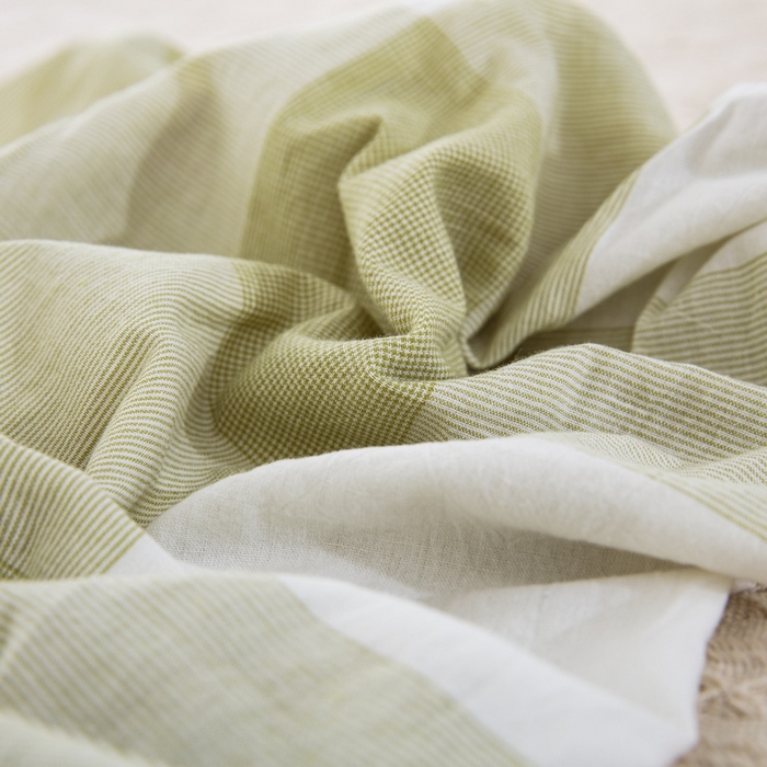 91家纺网 家纺一手货源 找家纺 大黄蜂家居家纺 2025新款全棉水洗棉乳胶枕头枕芯枕套 绿大格