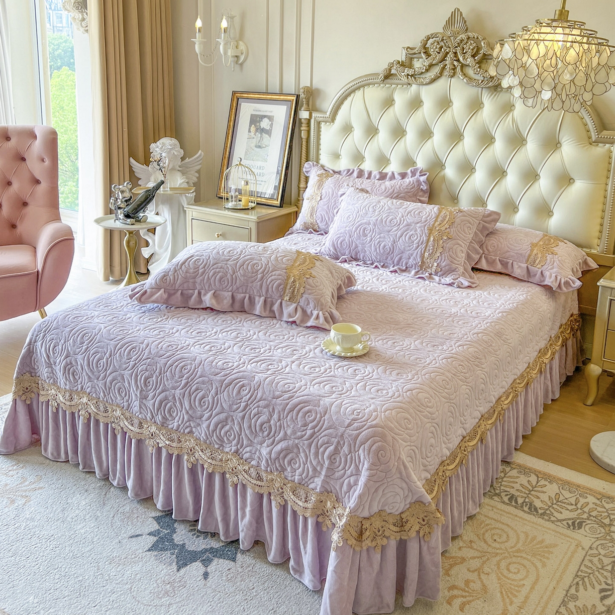 91家纺网 家纺一手货源 找家纺 恋尚 2025新款雕花牛奶绒罗曼蒂克系列四件套（控价290） 罗曼蒂克-香芋紫