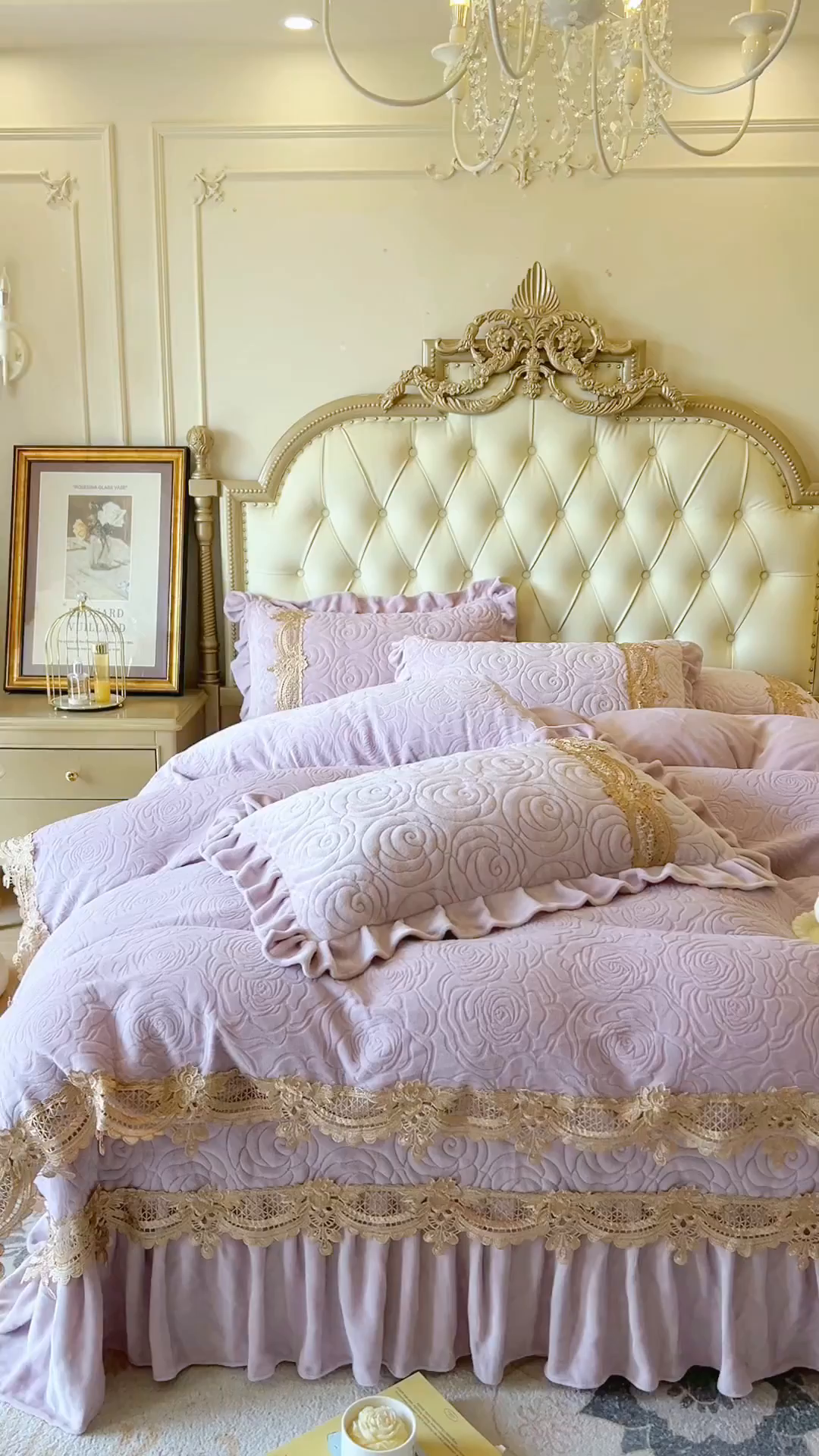 91家纺网 家纺一手货源 找家纺 恋尚 2025新款雕花牛奶绒罗曼蒂克系列四件套（控价290） 罗曼蒂克-香芋紫