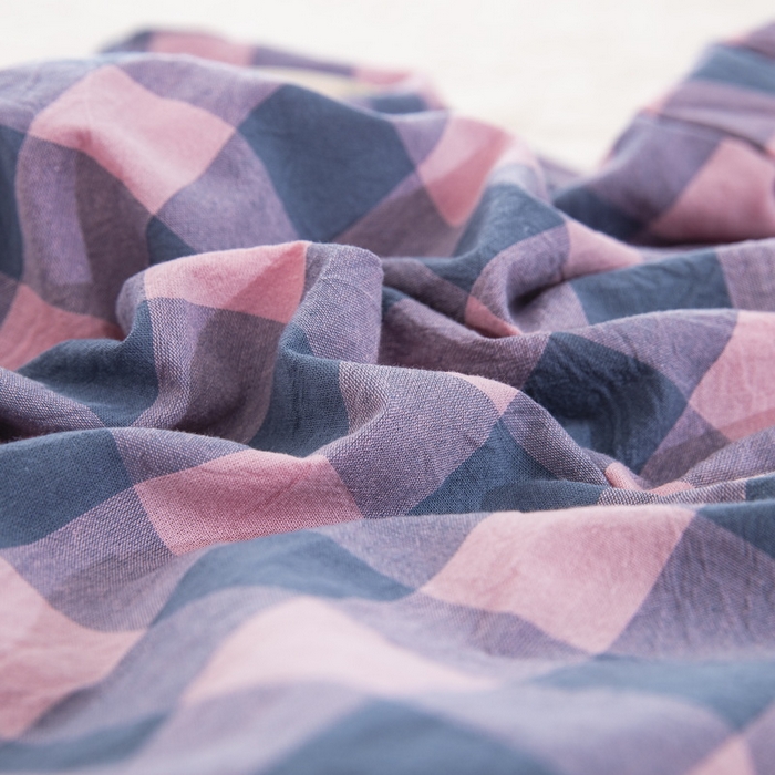 91家纺网 家纺一手货源 找家纺 大黄蜂家居家纺 2025新款全棉水洗棉乳胶枕头枕芯枕套 小方格红