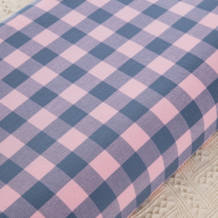 91家纺网 家纺一手货源 找家纺 大黄蜂家居家纺 2025新款全棉水洗棉乳胶枕头枕芯枕套 小方格红