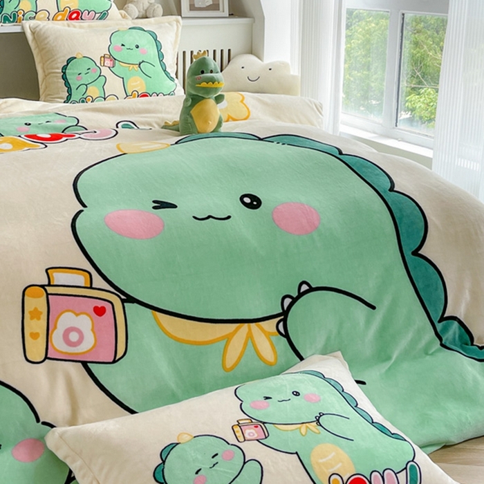 91家纺网 家纺一手货源 找家纺 宝薇 2025新款双面牛奶绒大版卡通印花四件套 自拍恐龙