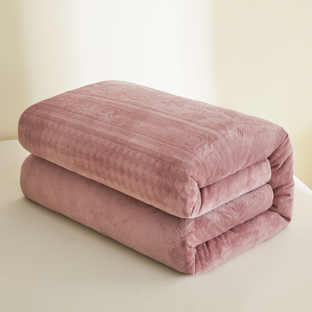 91家纺网 家纺一手货源 找家纺 熙宴家纺 2025新款可拆洗提花牛奶绒新疆棉花被 被子被芯 豆沙+卡其