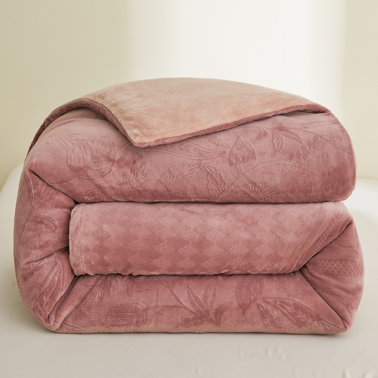 91家纺网 家纺一手货源 找家纺 熙宴家纺 2025新款可拆洗提花牛奶绒新疆棉花被 被子被芯 豆沙+卡其